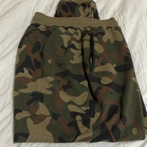 NWOT Camo Womens Jogger Pants